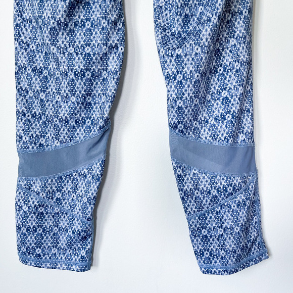 Gaiam Om Align Yoga Capri Leggings Womens Medium Blue Pilates Athleisure Active - Picture 9 of 12